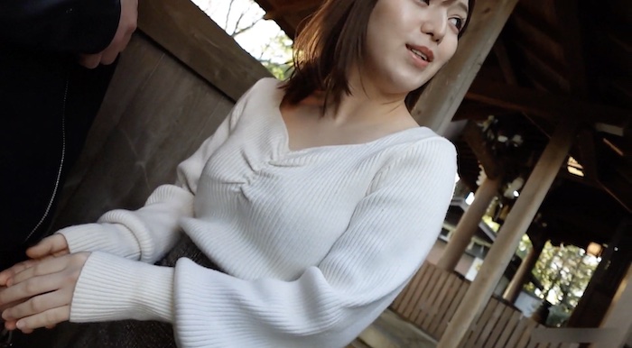 逮捕された超人気配信者ネオペイの配信停止無修正作品「女子アナ志望のメチャメチャ可愛い現◯女子大生が神社の隅に隠れて青姦フェラ抜き口内射精！！綺麗すぎるピンク乳首の美乳に大興奮で大量射精！！」-003